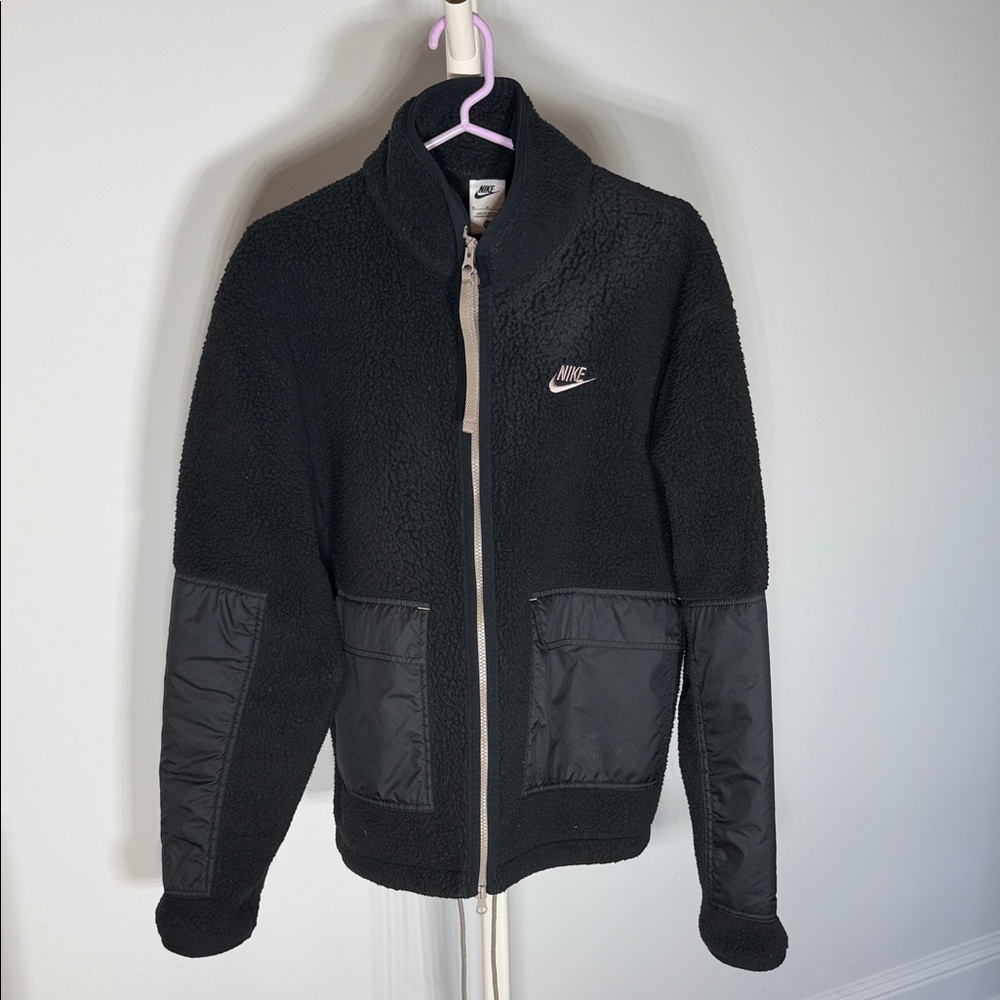 NIKE Men’s Black Fleece Jacket - Medium